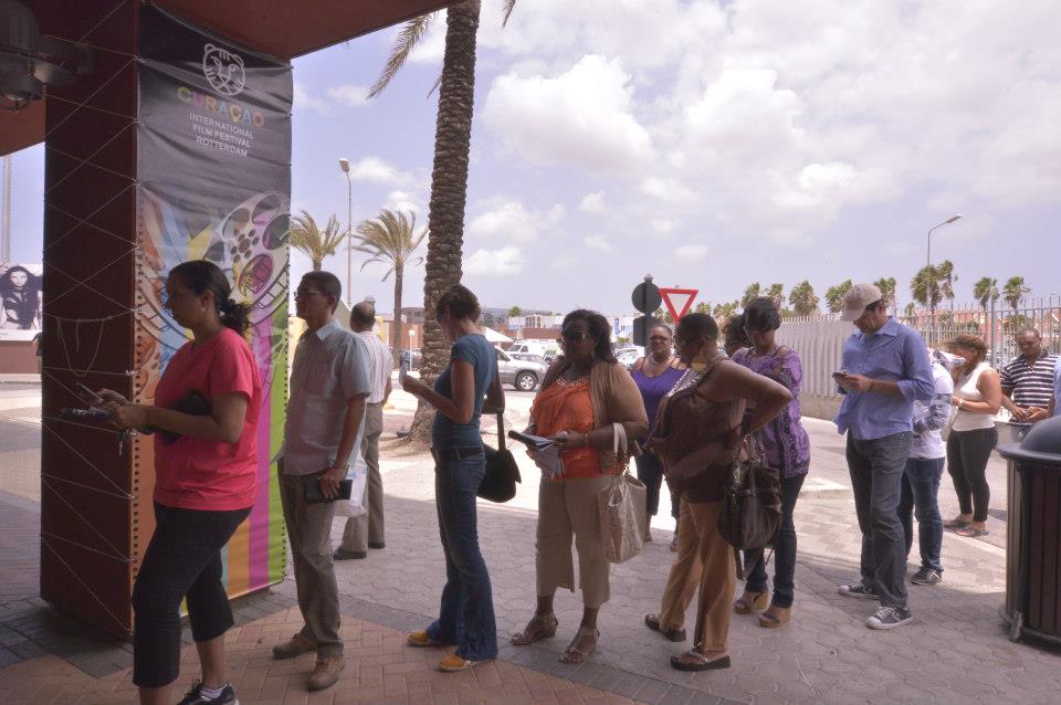 5950_586429744702699_712575915_n